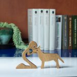 Fiú német juhászkutyával